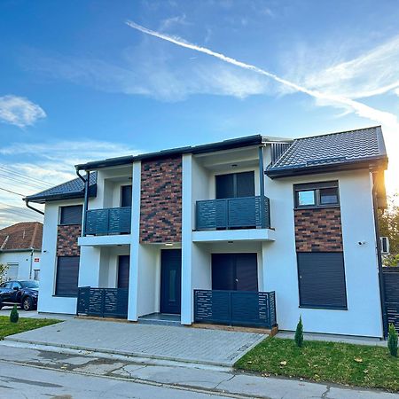 Kiko Apartmani Lux Zrenjanin Zewnętrze zdjęcie