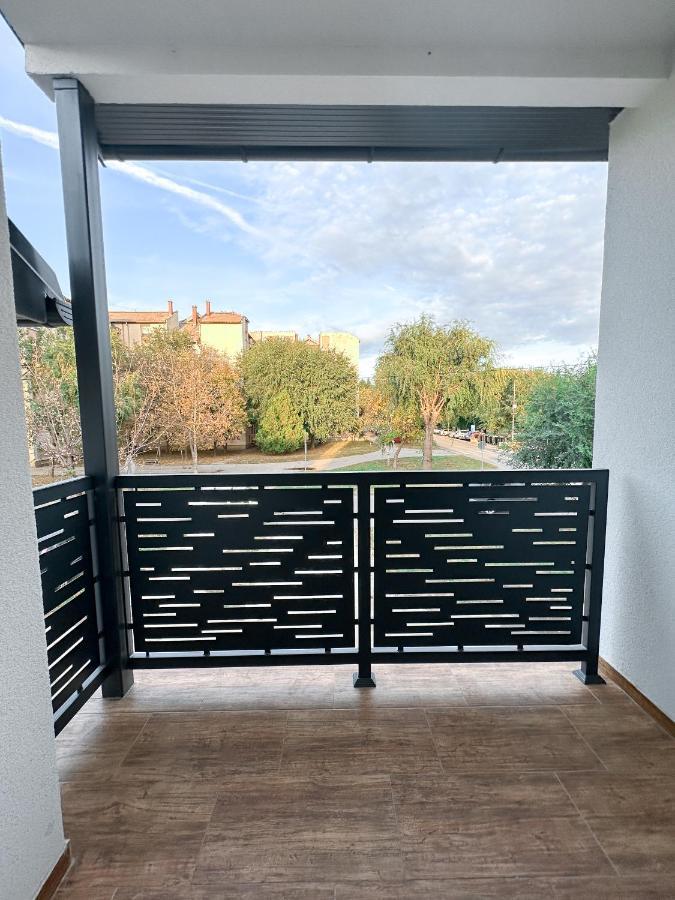 Kiko Apartmani Lux Zrenjanin Zewnętrze zdjęcie