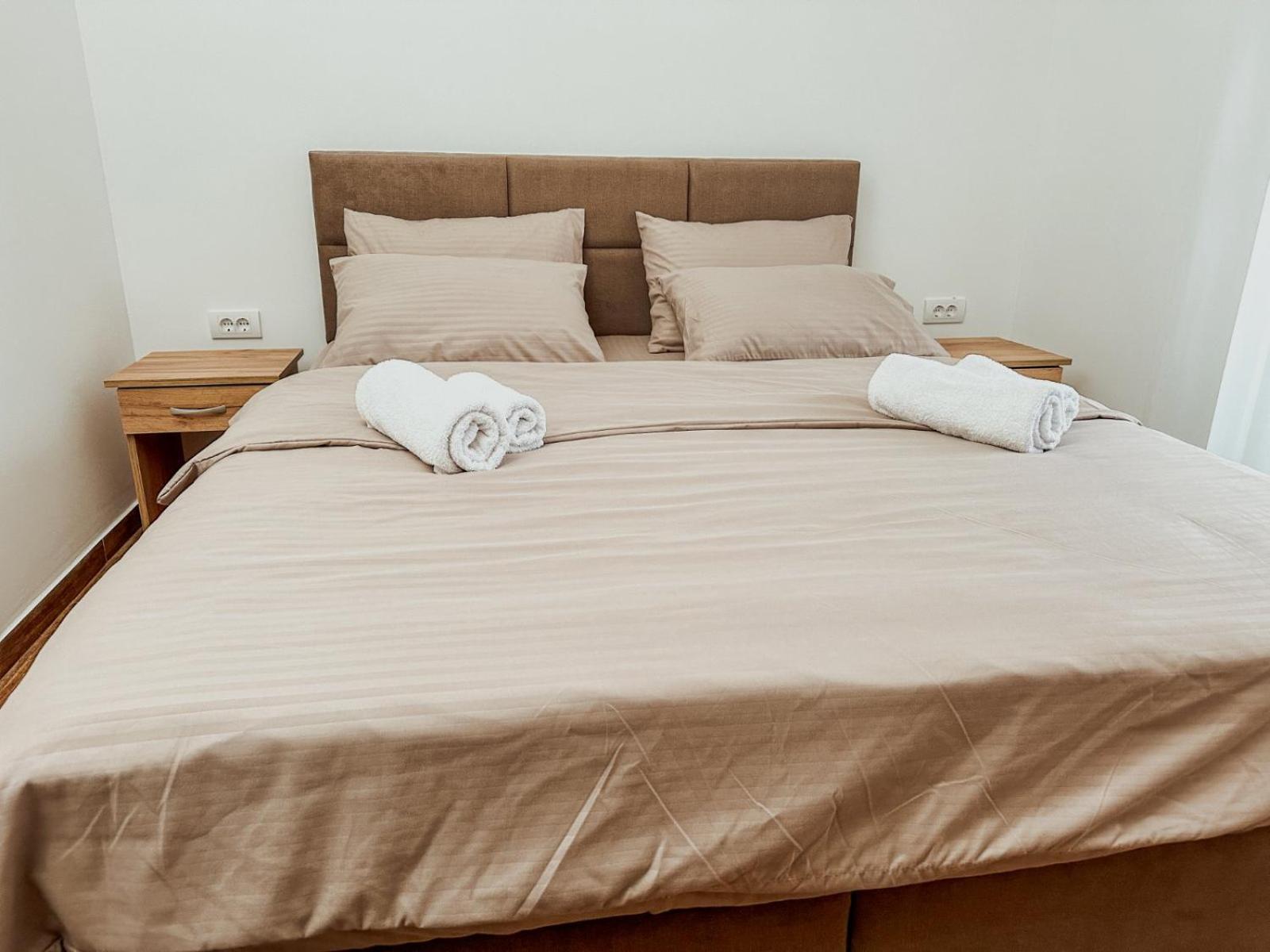 Kiko Apartmani Lux Zrenjanin Zewnętrze zdjęcie