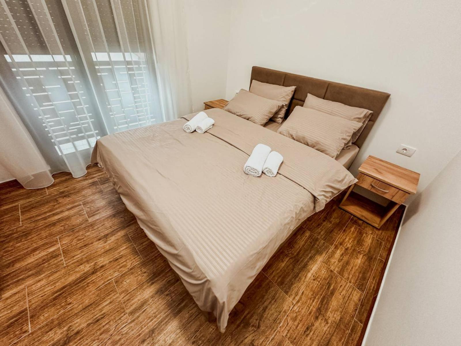 Kiko Apartmani Lux Zrenjanin Zewnętrze zdjęcie