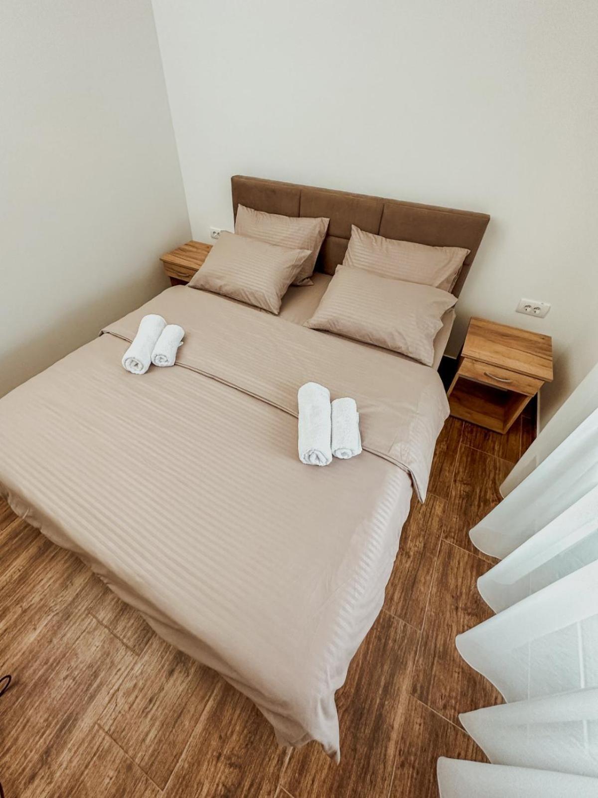 Kiko Apartmani Lux Zrenjanin Zewnętrze zdjęcie