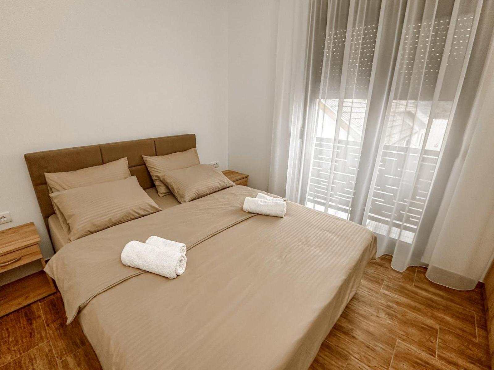 Kiko Apartmani Lux Zrenjanin Zewnętrze zdjęcie